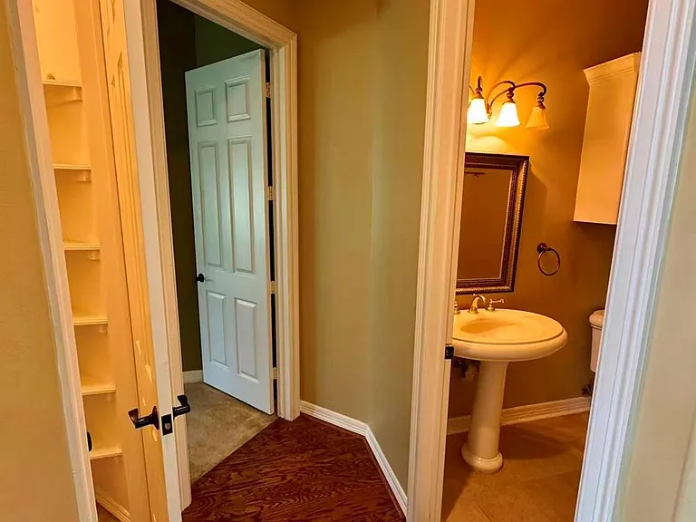 15106 Green Tavern Ct — Photo 10