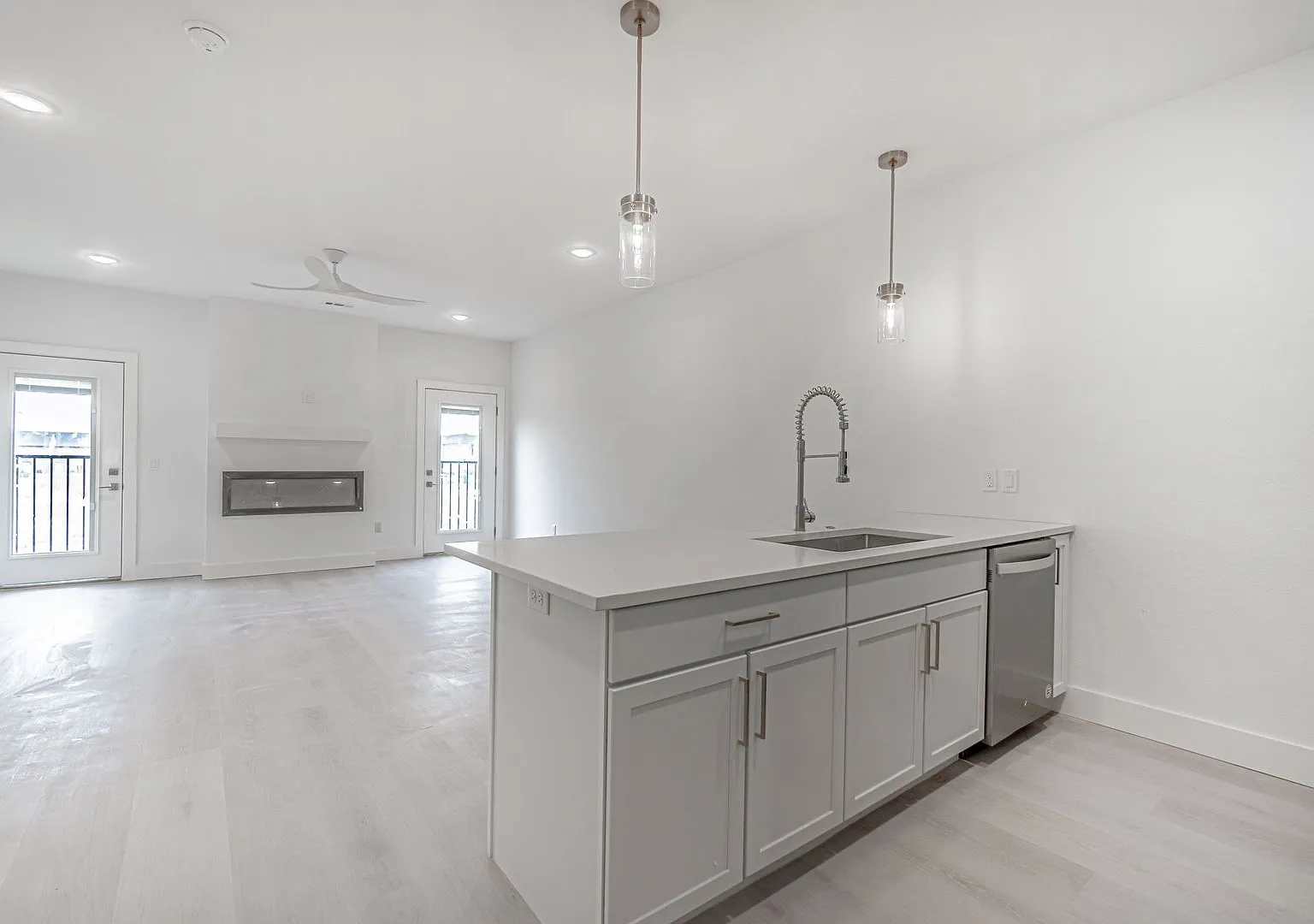 Brand New Townhomes in Bentonville! — Photo 3