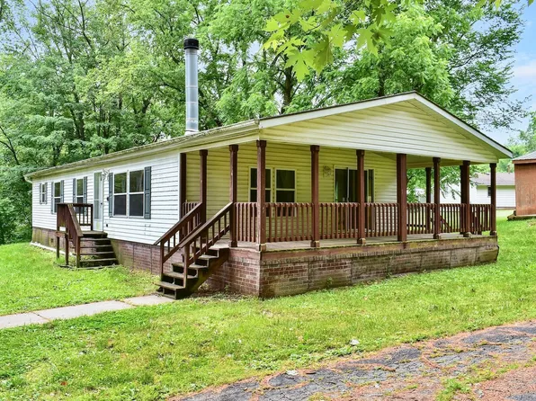 25888 Miner Valley Rd, Winona, MN 55987