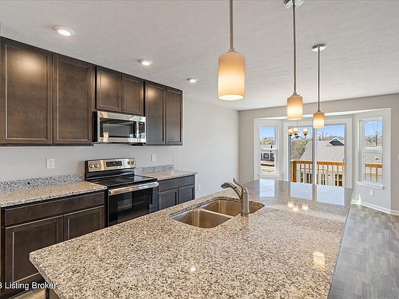2nd image of 107 Ravens Nest Ct