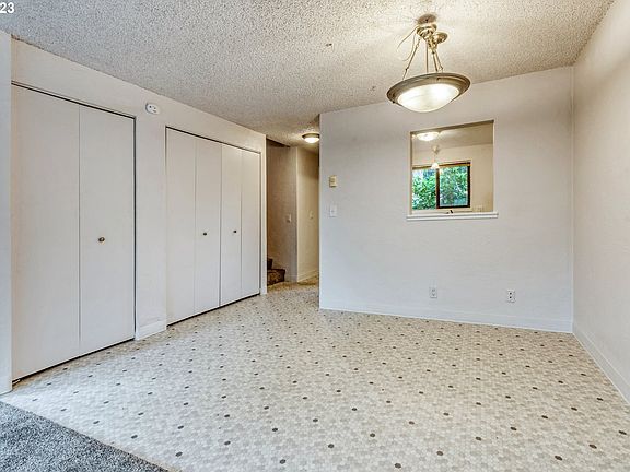 3rd image of 4439 Fox Hollow Rd APT 8