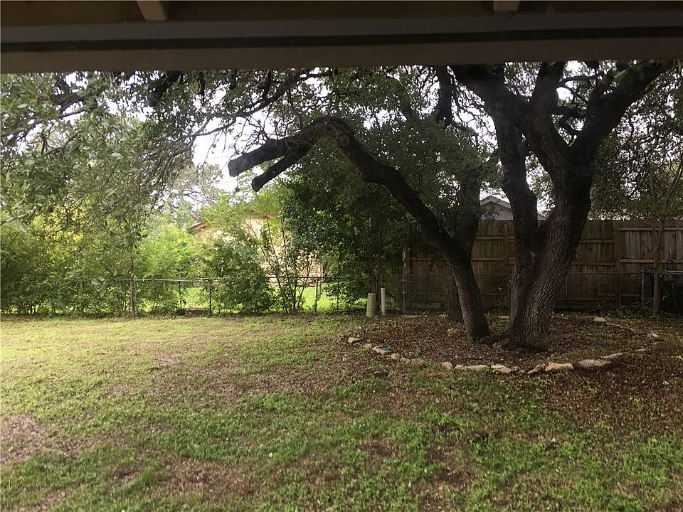 2nd image of 5905 Cedardale Dr