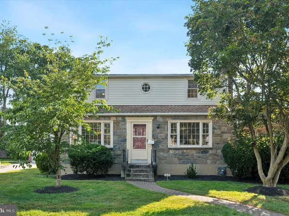 1018 Concord Ave, Drexel Hill, PA 19026