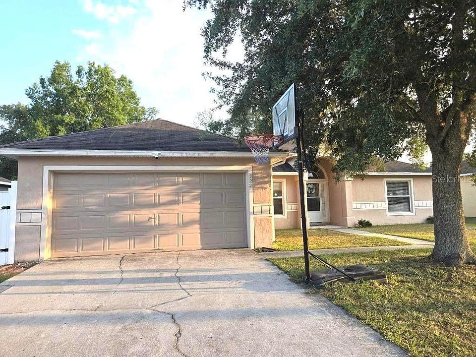 1st image of 222 Churchill Ct