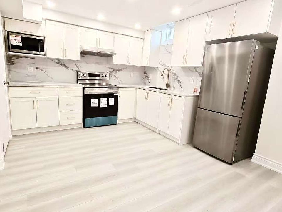 1st image of 252 Borealis Ave