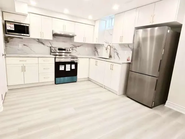 252 Borealis Ave, Aurora, ON L4G 7T6