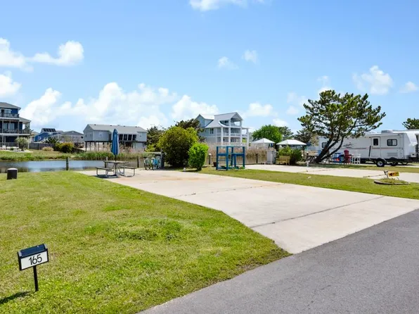 3665 Sandpiper Rd #165, Virginia Beach, VA 23456