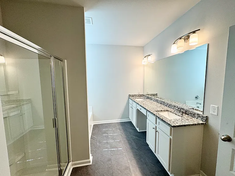 115 McGinnis Cir — Photo 15