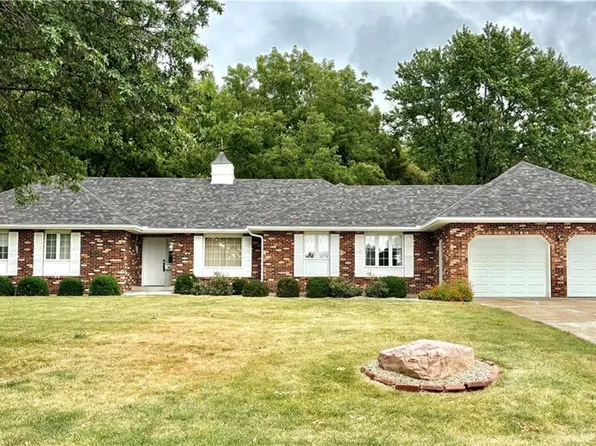 917 S Dunn St, Maryville, MO 64468