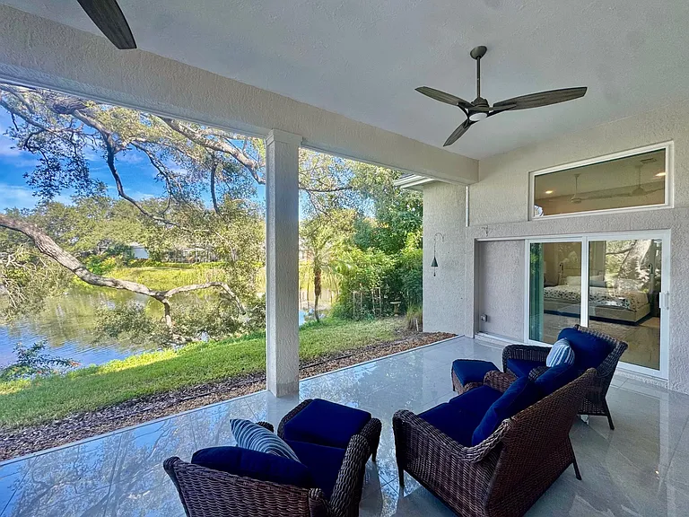 32 Bay Head Ln — Photo 19