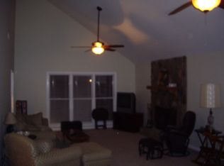 325 Laurel Ln, Roswell, GA 30076