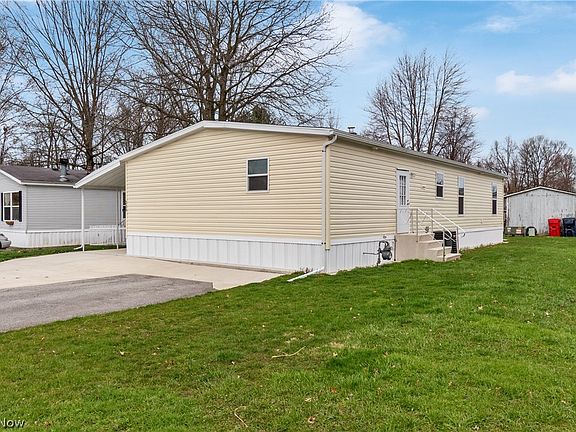 2nd image of 225 Amherst Mobile Homes