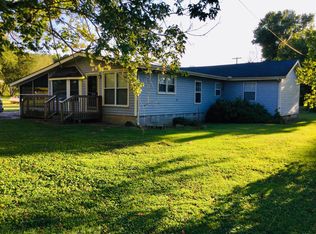 510 Railroad St, Petersburg, TN 37144