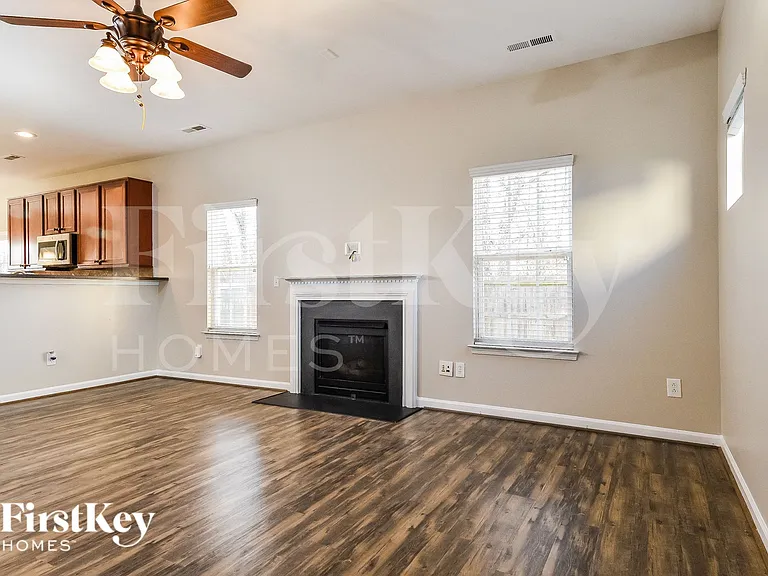 6465 Flintlock Ct — Photo 4
