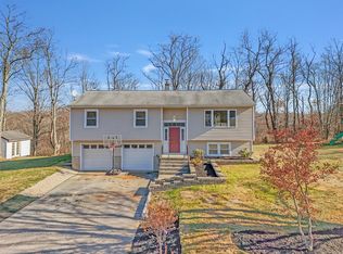 268 Forest Valley Rd, Pleasant Valley, NY 12569