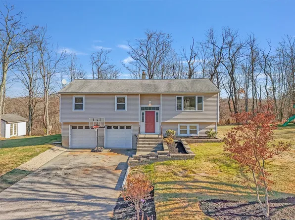 268 Forest Valley Road, Pleasant Valley, NY 12569