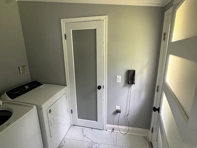 1008 Dakota St — Photo 3
