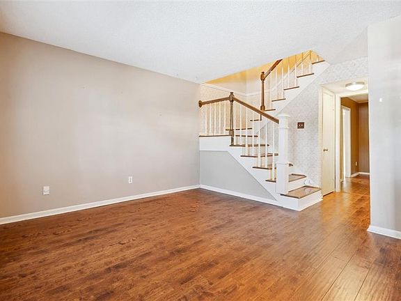 3rd image of 4017 Cottage Hill Rd APT 41