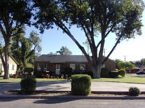 2329 12th St, Vernon, TX 76384