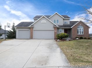 3372 Hickory Ridge Ct SW, Wyoming, MI 49418