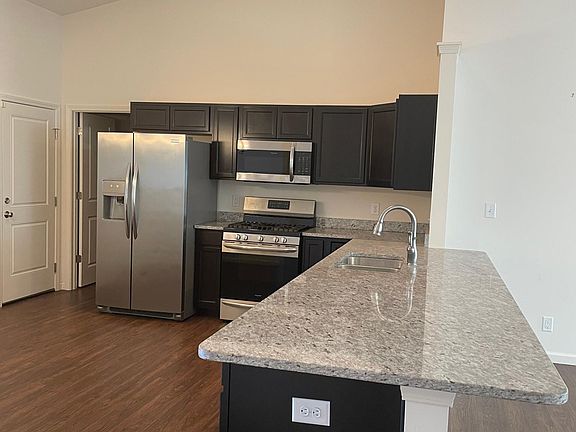 4th image of 3289 Maitland Dr