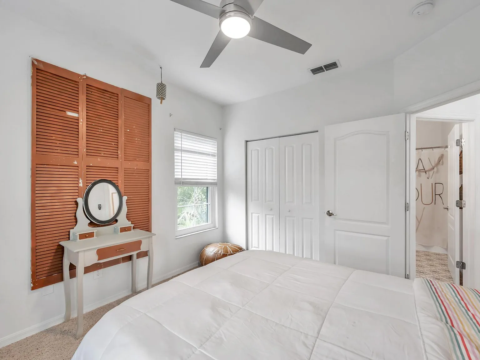 5 bed, 3.5 bath, 3100 sqft, $7,000 — Photo 1