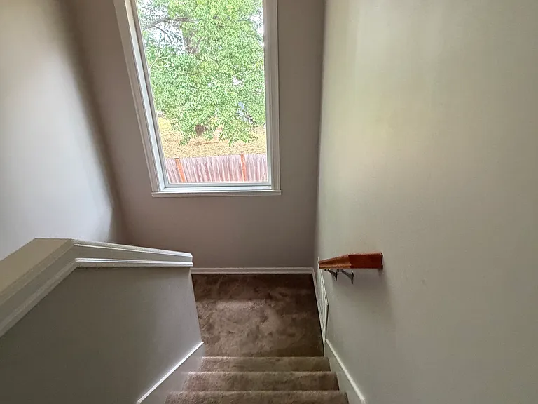 2520 Camas Ave NE — Photo 31
