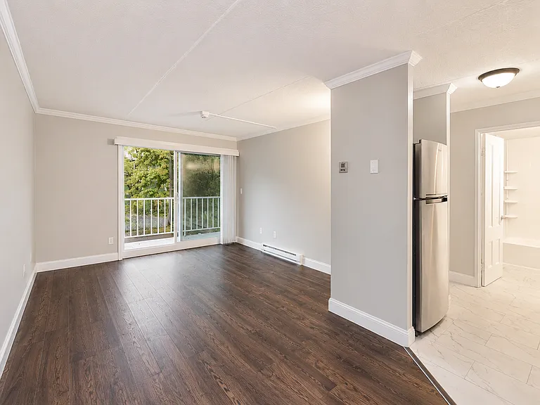 303 Grant St #13 — Photo 7