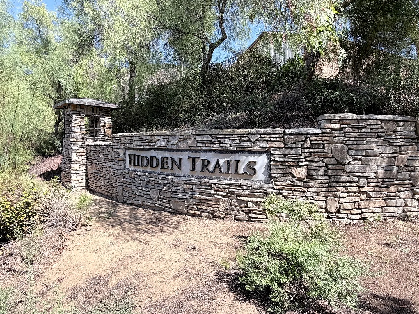 Hidden Trails Beautiful Estate — Photo 2