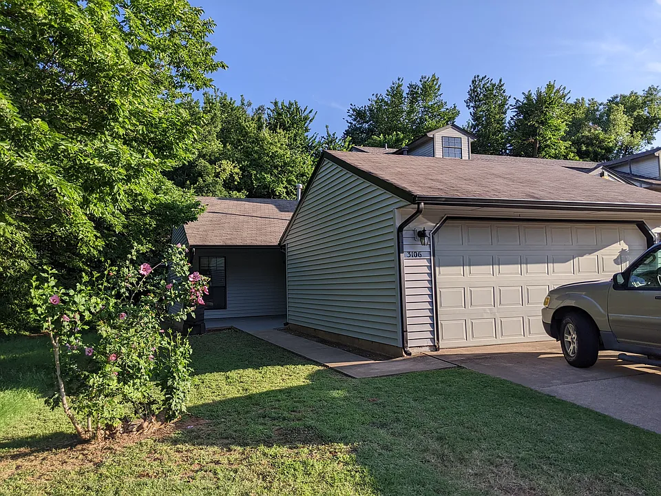 3106 Stonepoint Dr