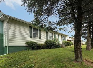 181 Old Farm Ln, Milton, PA