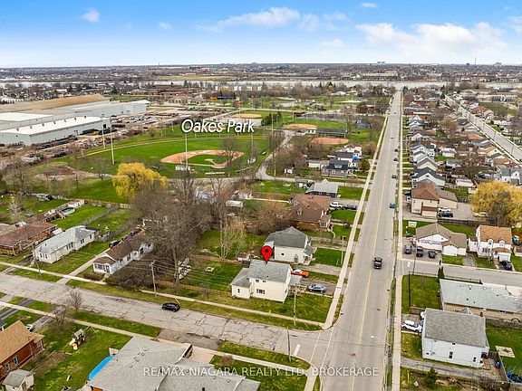 5th image of 244 Gilmore Rd