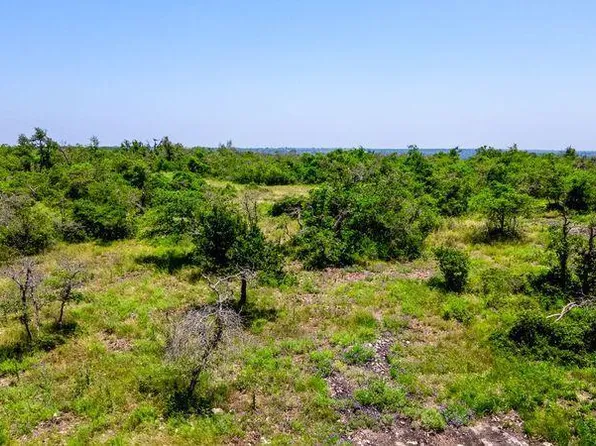 12 Sweet Wind Ln, Harper, TX 78631