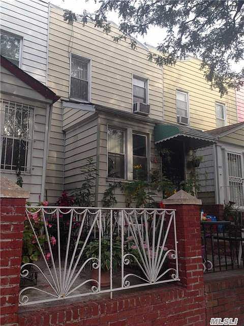 1st image of 3127 92nd St
