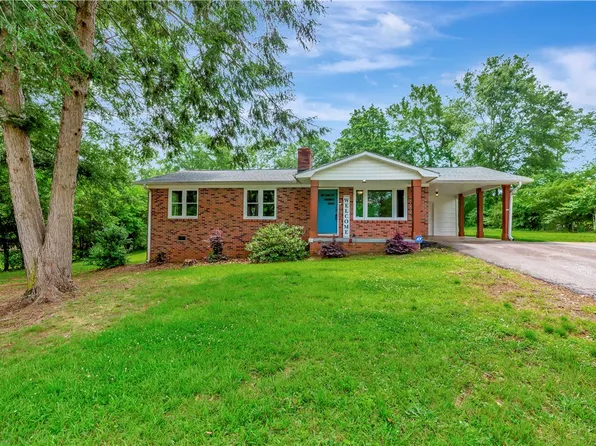 108 Brookwood Dr, Seneca, SC 29678