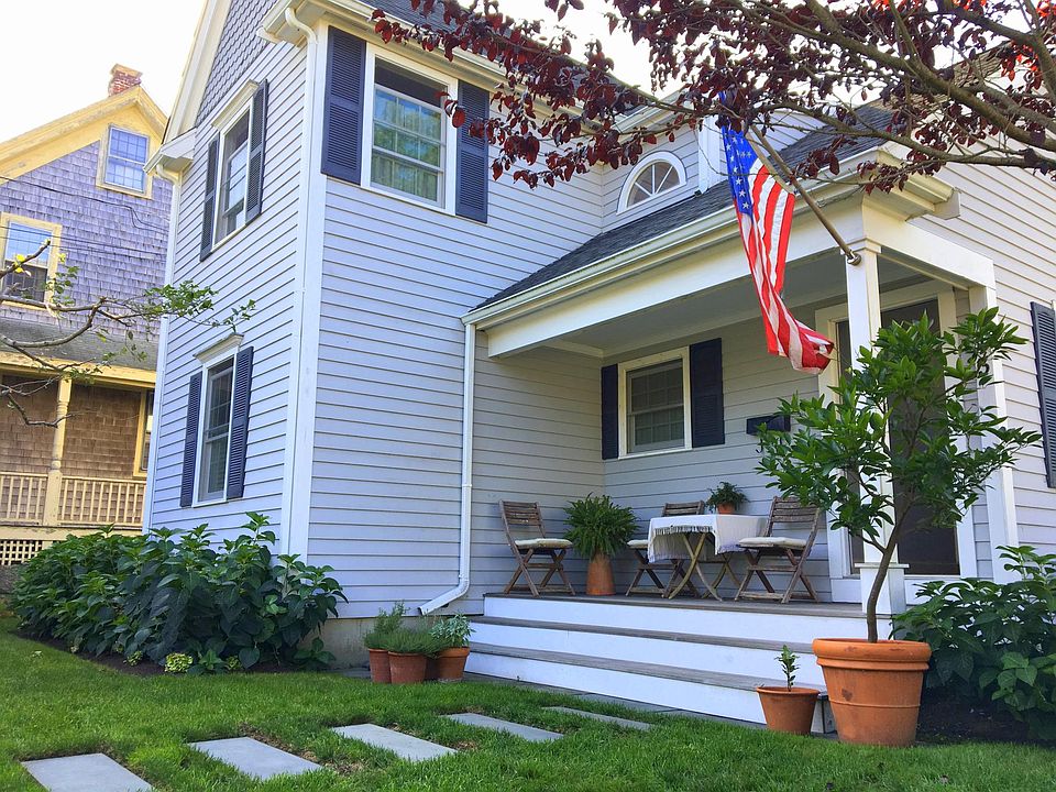 1st image of 13 Franklin St