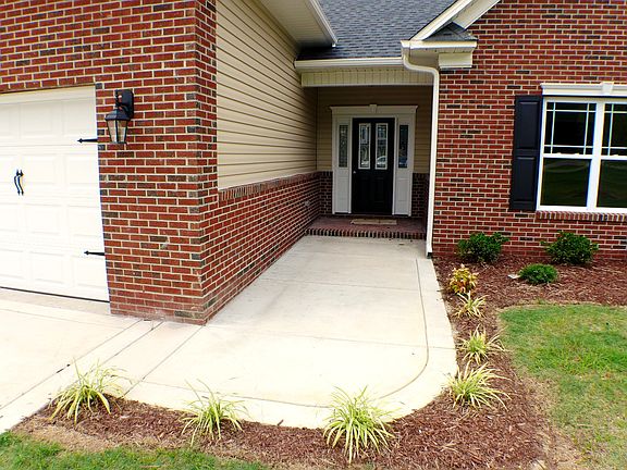 3rd image of 597 Wood Valley Dr