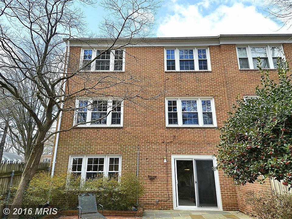 2nd image of 631 Azalea Dr
