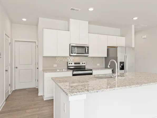 1024 Sutherland Ln, Lawrenceville, GA 30043