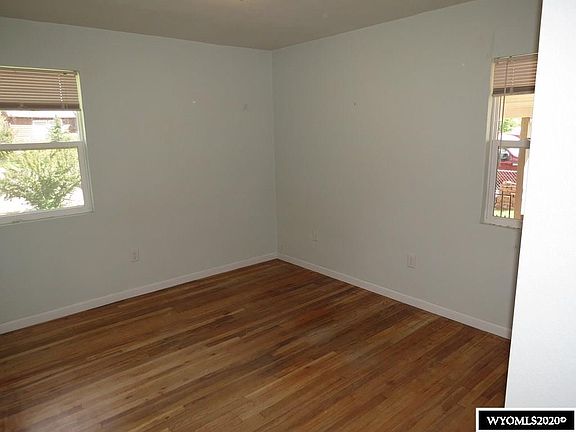 4th image of 321 N 2nd St E