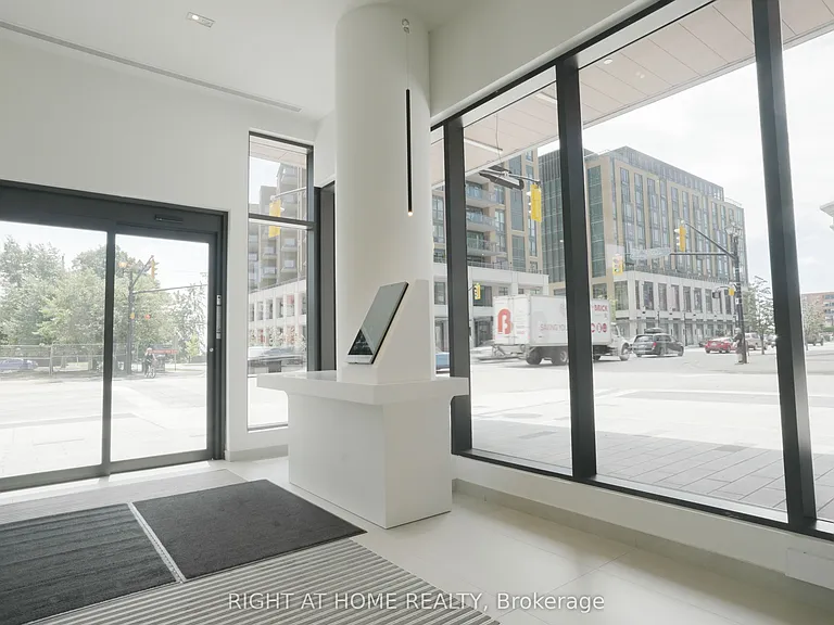 2075 Lakeshore Rd #308 — Photo 4