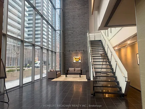 33 Charles St E #4406 Photo 1