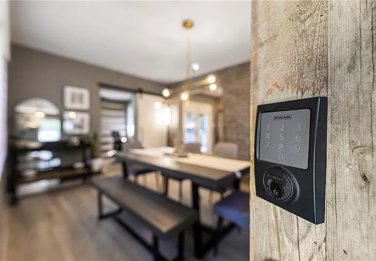 2680 Rosemary St NW — Photo 17