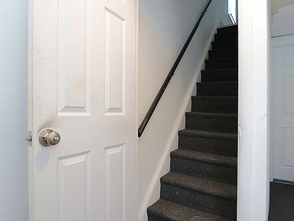 3rd image of 22 Jane St #B