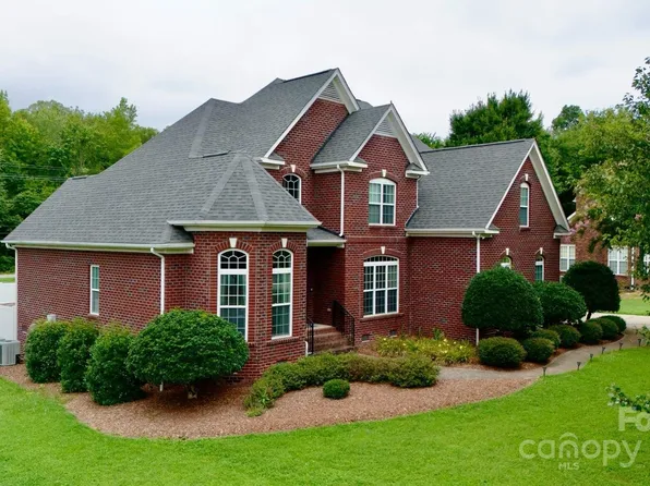 3005 Monterrey Ln, Monroe, NC 28110