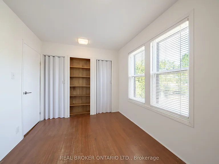 542 Glebeholme Blvd #MAIN — Photo 30