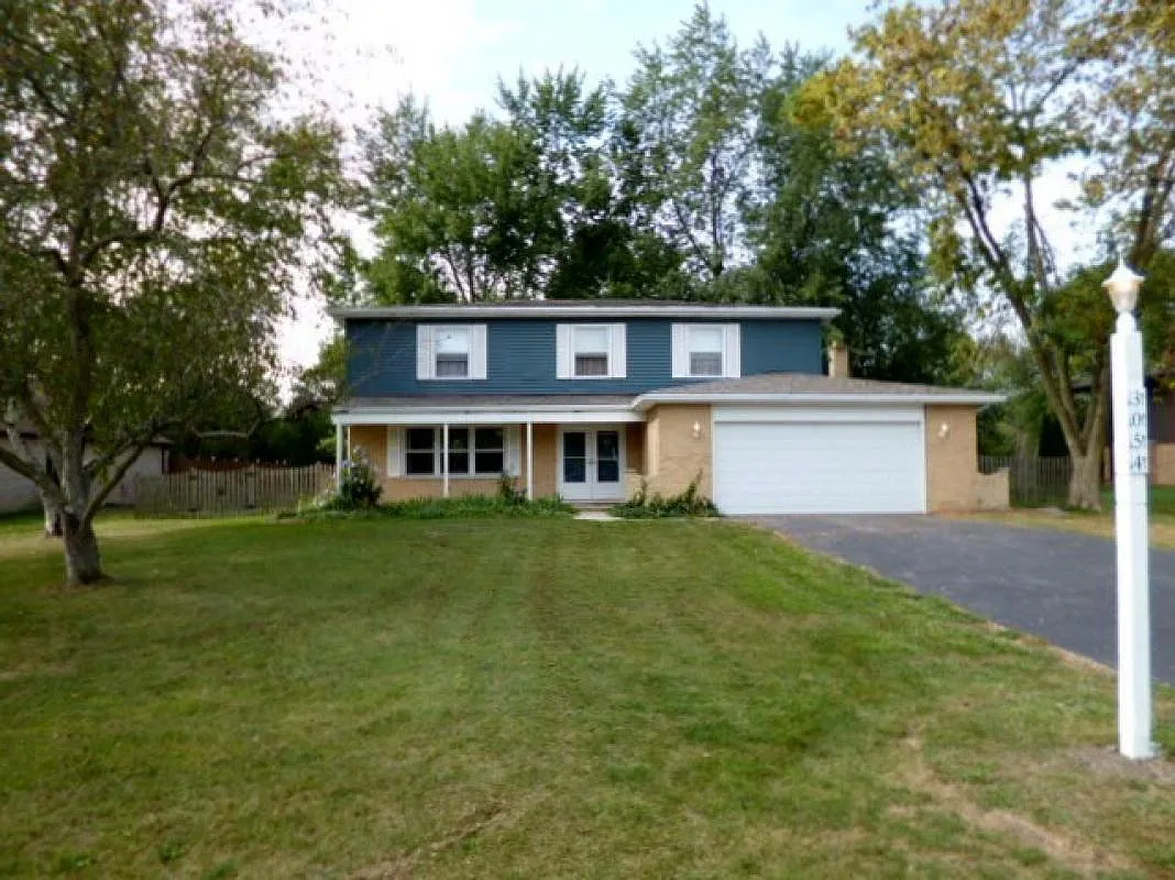 3054 E Cedar Ln photo 1