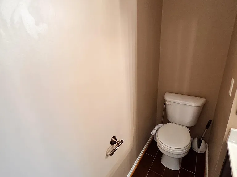 318 Roff Point Dr — Photo 22