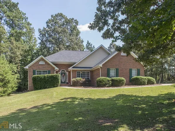 300 River Point Dr, McDonough, GA 30252