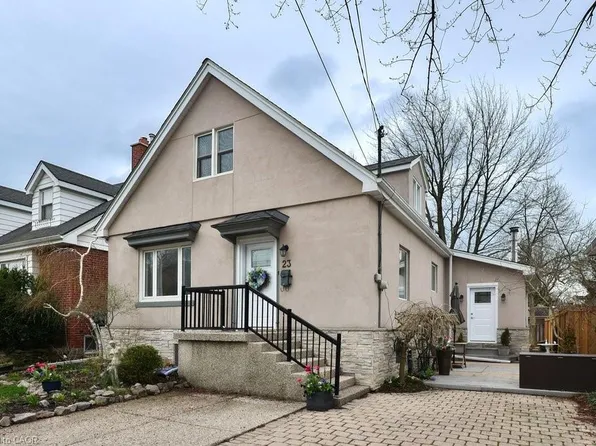 23 Searle St, Hamilton, ON L9A 2V6